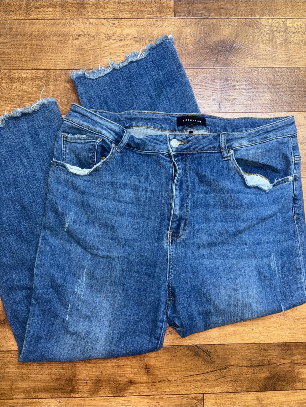 Risen Denim Worn Delight Mid Rise Women XXL 2XL Plus Size Worn Frayed Hem Jeans